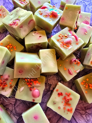 White Lily and Damask Rose Soy Wax Melt Chunks