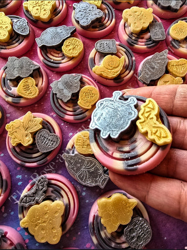 Vanilla and Leather Luxe Soy Wax Melt Shape